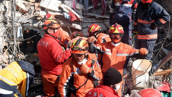 中��救援�已救出6名幸存者